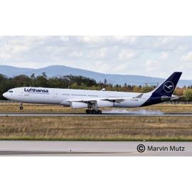 Airbus A340-300 Lufthansa New Livery, Revell Modellbausatz