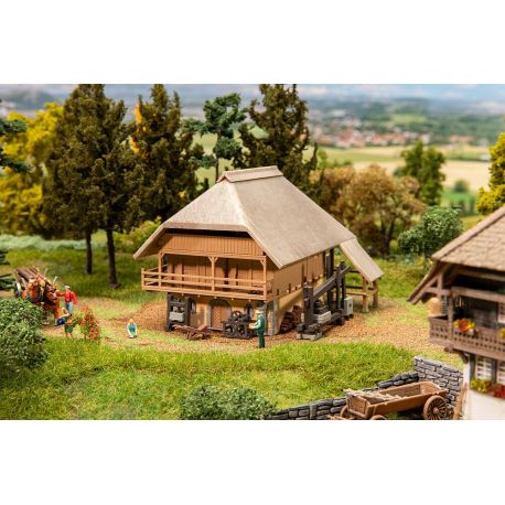 FALLER H0 Lagerhaus mit Obstpresse