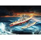 Geschenkset The Legendary Bismarck (1:700&1:1200), Revell Modellbausatz mit Basiszubehör