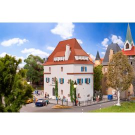 FALLER H0 Stadthaus mit Narrenmuseum