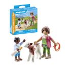 PLAYMOBIL 71803 Bäuerin mit Kind und Kalb