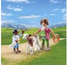 PLAYMOBIL 71803 Bäuerin mit Kind und Kalb