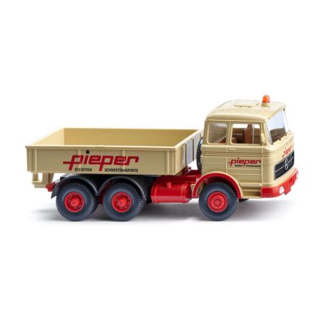 WIKING Schwerlastzugmaschine (MB)   Pieper
