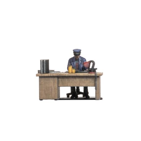 NOCH H0 Bahnbeamter am Schreibtisch