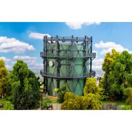 H0 Gasometer mit Rohrleitungen