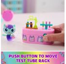Gabby’s Dollhouse, Bobble Kitty Möbel Pack von Meerkätzchen, Katzen-Figur mit Puppenhausmöbeln und Zubehörteilen