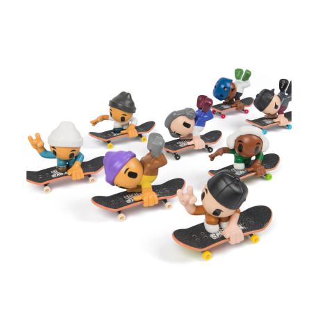 Tech Deck Sk8 Crew, 2er-Set: 2 Fingerboards jeweils mit cooler Skater-Figur