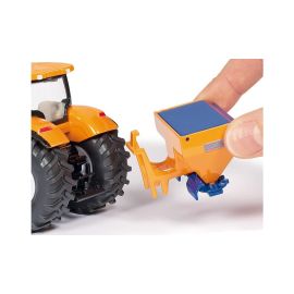 SIKU 2940 Traktor mit Räumschild und Streuer