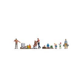 NOCH H0 Figuren-Themenwelt Flohmarkt Inhalt: 1 Mutter mit Buggy und Riesenteddy, 1 Kunde, 2 Kinder, 1 Verkäufer, 2 gro