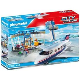 Flughafen mit Flugzeug