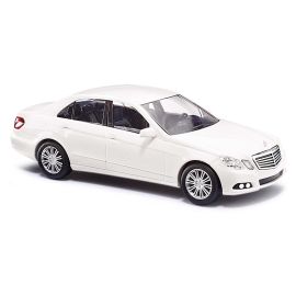 BUSCH H0 Bausatz: Mercedes-Benz E-Klasse Limousine (W 212)