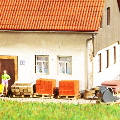 BUSCH H0 Paletten Baustelle