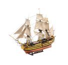 Model Set HMS Victory, Revell Modellbausatz mit Basiszubehör