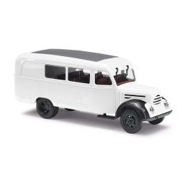 BUSCH H0 Bausatz: Robur Garant K 30 Kombiwagen