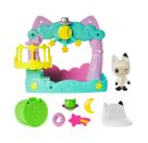 Gabby’s Dollhouse, Balkon-Spielset mit Katzenfigur, 8-teiliges Set mit Spielzeugfigur und Puppenhaus-Zubehörteilen