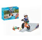 Skateboard mit Rampe