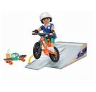 Skateboard mit Rampe