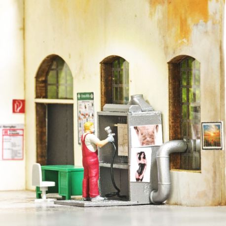 BUSCH H0 A-Set: Lackierer m. Kabine