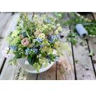 Ravensburger Puzzle 12001632 - Sommerlicher Wiesenstrauß mit Himmelblauem Südstern - 1000 Teile Landlust Puzzle für Ki