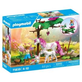 PLAYMOBIL 71839 Zauberhafter Einhorn-Stall für Mama und Fohlen