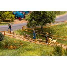 FALLER H0 Spaziergänger mit Hunden