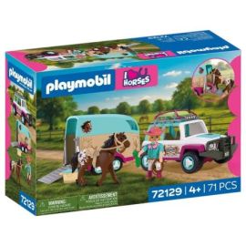 Geländewagen mit Pferdeanhänger