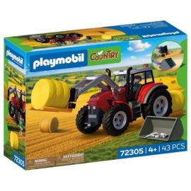 Großer Traktor mit Heuballen