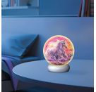 Ravensburger 3D Puzzle Nachtlicht Pferde am Strand - Puzzle-Ball mit LED Nachtlicht als Nachttischlampe für Kinder ab