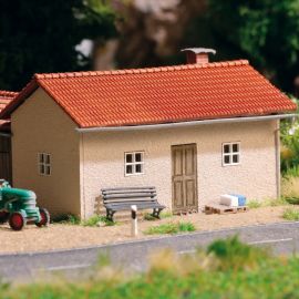 Werkstatt mit Schuppen H0