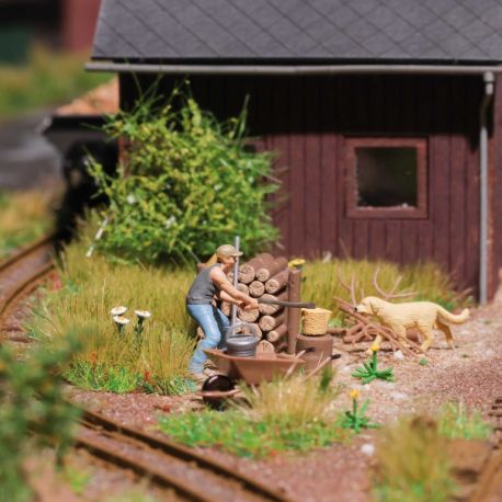 BUSCH H0 A-Set: Holz hacken