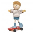 Tenderleaftoys - Edward & Skateboard für Puppenhaus