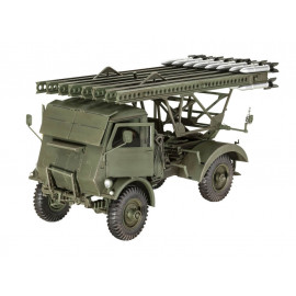 BM-13-16 on W.O.T. 8 chassis, Revell Modellbausatz