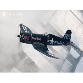 Geschenkset Flying Bulls F4U-4 Corsair, Revell Modellbausatz mit Basiszubehör