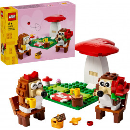 LEGO® Icons 40711 Igel und ihr Picknick-Date