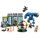 LEGO® Marvel Super Heroes™ 76315 Iron Mans Labor: Halle der Rüstungen