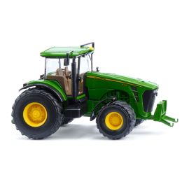 John Deere 8330