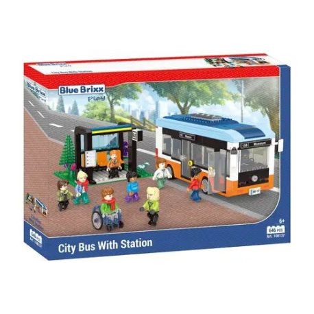 Stadtbus mit Haltestelle mit