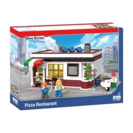 Pizzeria und Lieferroller mit