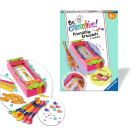 Ravensburger 18280 BeCreative Freundschaftsbändchen - Freche Armbänder aus bunten Garnen weben, DIY für Kinder ab 6 Ja