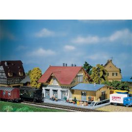H0 Kleinstation Blumenfeld